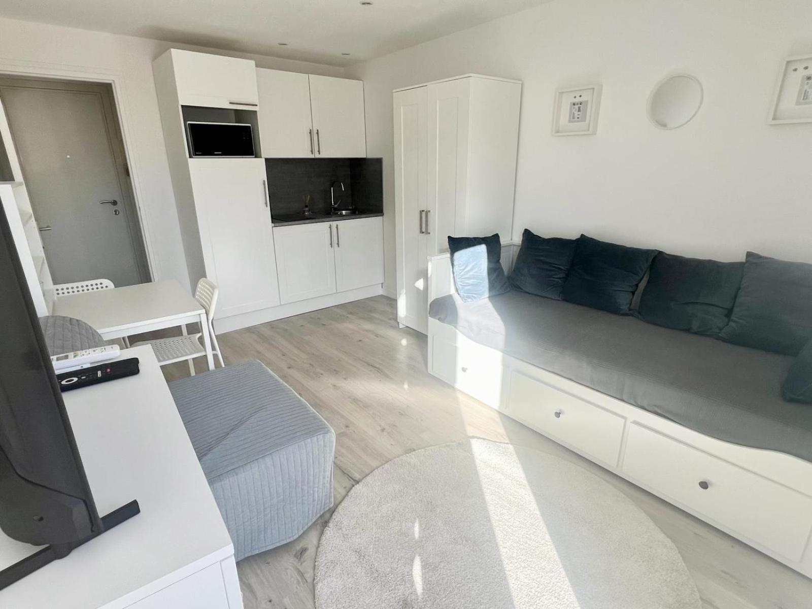 Studio Moderne Renove Avec Balcon Nice Exterior photo